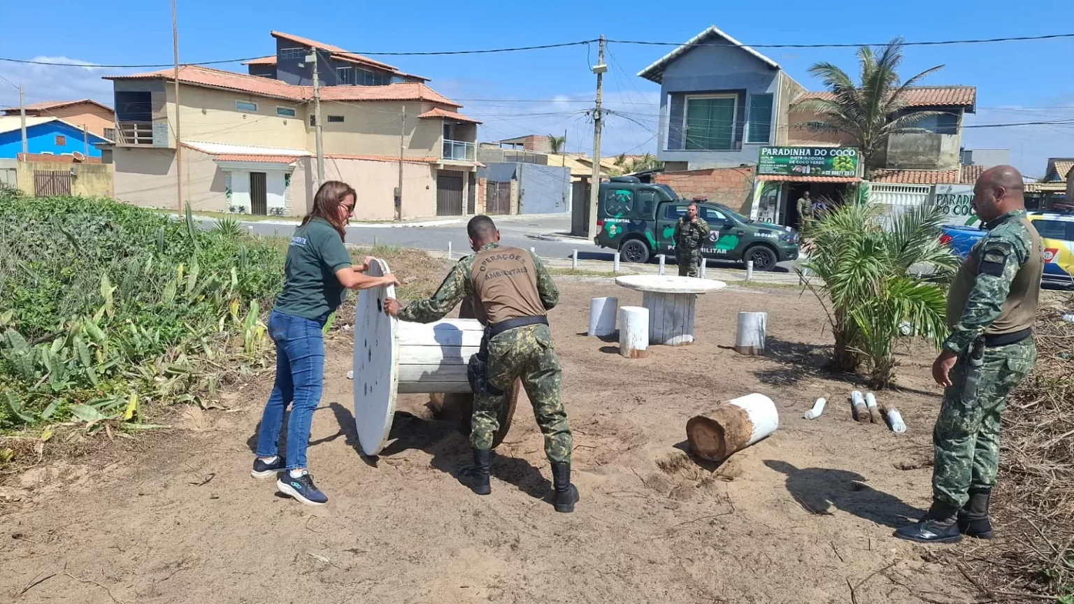 Cabo Frio Remove Estruturas Irregulares na Orla de Tamoios e Promove Conscientização Ambiental Imagem do artigo