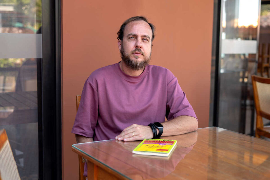 Victor P. Viana Lança ‘O Homem Que Vomitava Sapos’ em Evento Especial Imagem do artigo
