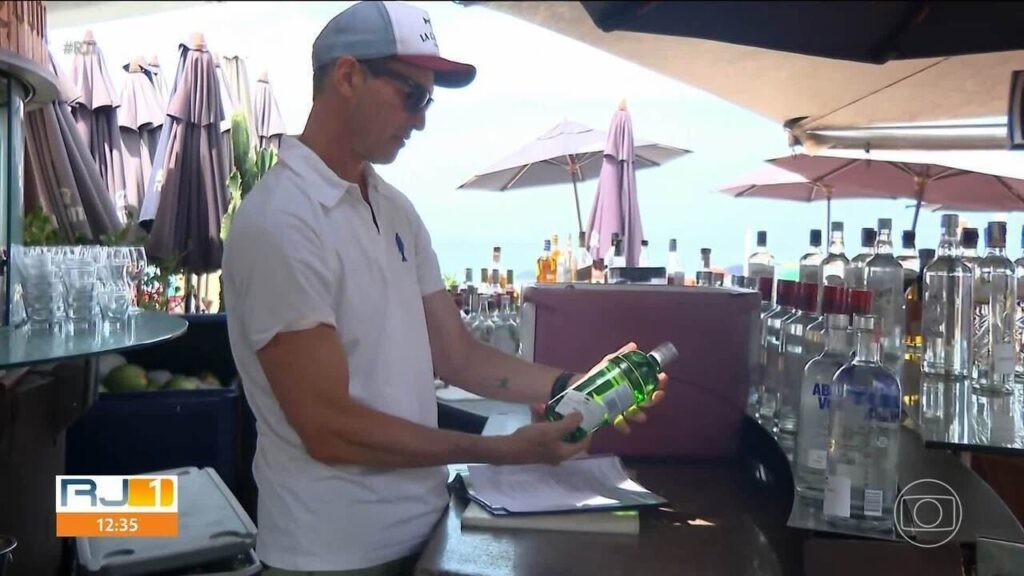 Bares e Quiosques do Rio Intensificam Transparência Após Casos de Bebidas Adulteradas Imagem do artigo