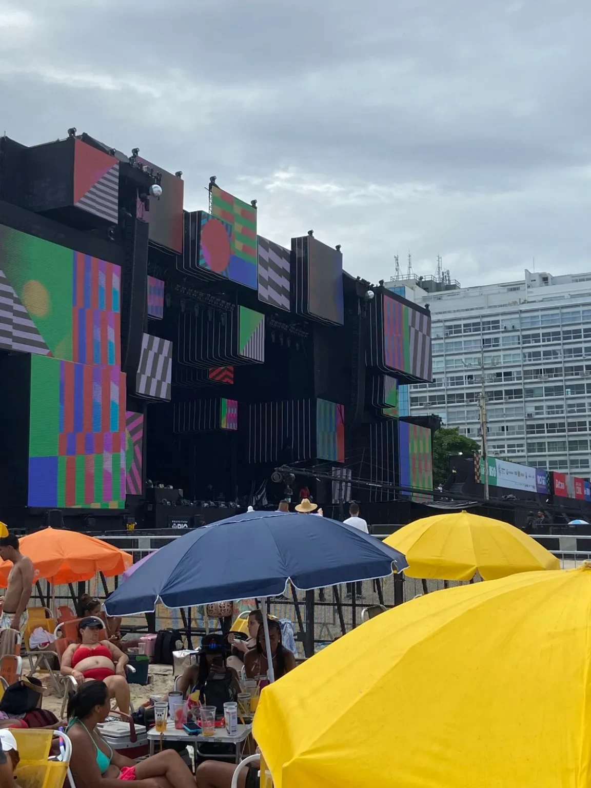 Celebre o Ano Novo no Rio de Janeiro: Shows e queima de fogos imperdíveis