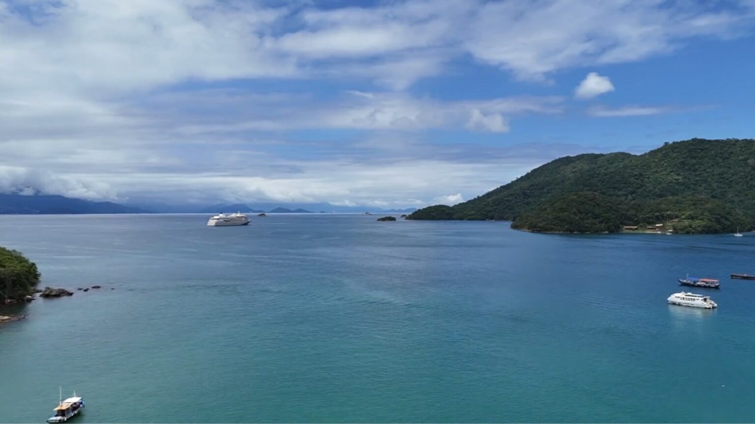 Costa Verde: Explore a Natureza e Cultura do Litoral Fluminense