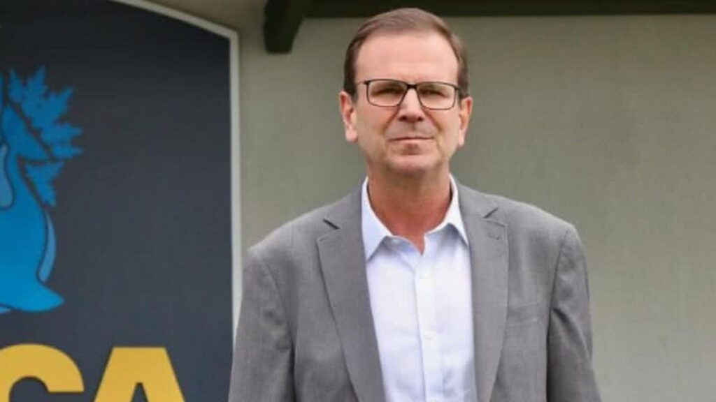 Eduardo Paes revida a acusações de Garotinho: “Vagabundo presidiário” Eduardo Paes revida a acusações de Garotinho: "Vagabundo presidiário"