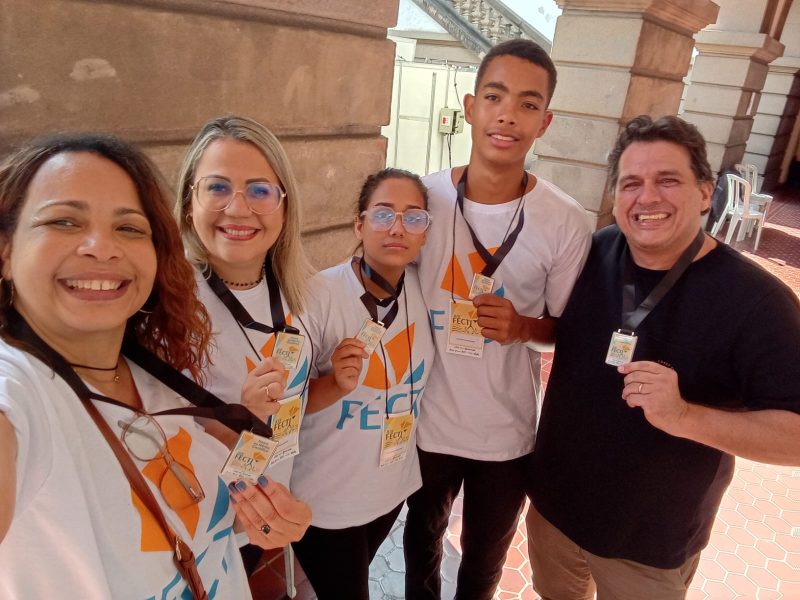 Educação de Mesquita Brilha na FECTI 2025: Inovação e Sustentabilidade em Foco