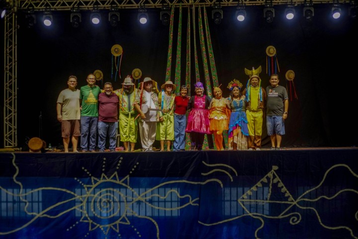 Encanto Teatral: "A Cigarra e a Formiga na Flona" Leva Mensagem Ambiental a Santarém