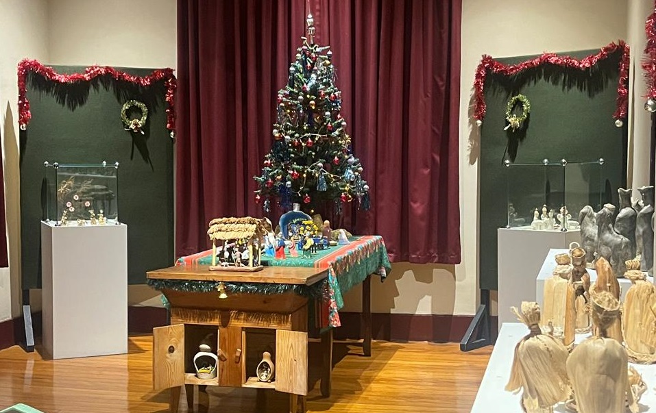 Exposição de Presépios no Forum da Cultura: Uma Tradição Natalina com Mais de 60 Peças