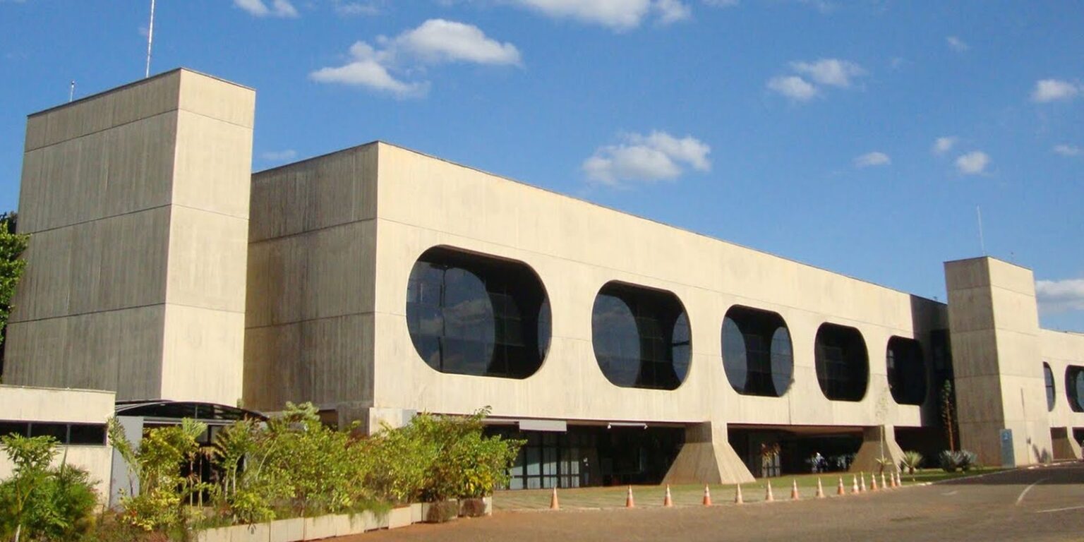 Exposição 'Meme: no Br@sil da Memeficação' no CCBB Brasília Revela a Cultura dos Memes