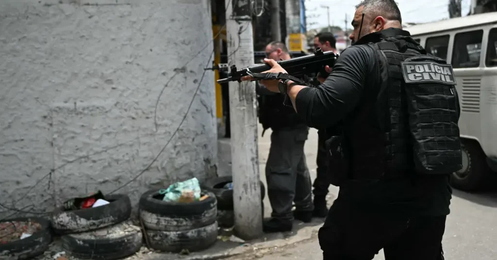 Gilmar Mendes Elogia Novo Plano do Rio para Reocupação de Favelas