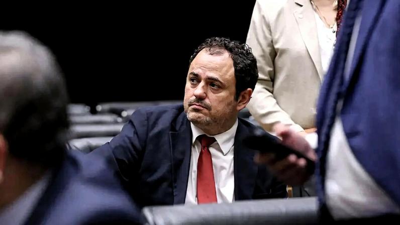 Glauber Braga Pode Disputar Governo do Rio em 2026: Avaliação e Contexto