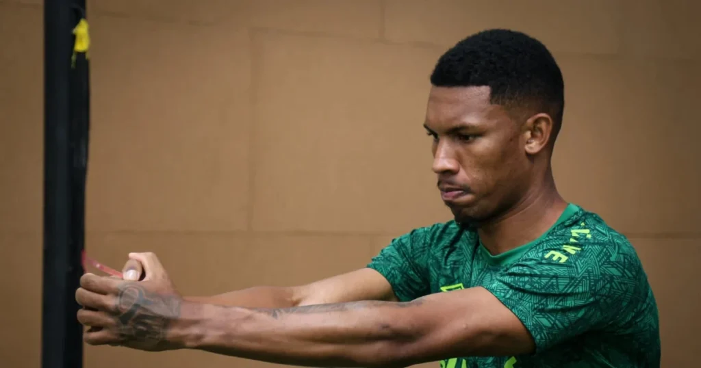 Goiás Busca Atacante do Fluminense: Lelê em Foco Para 2026