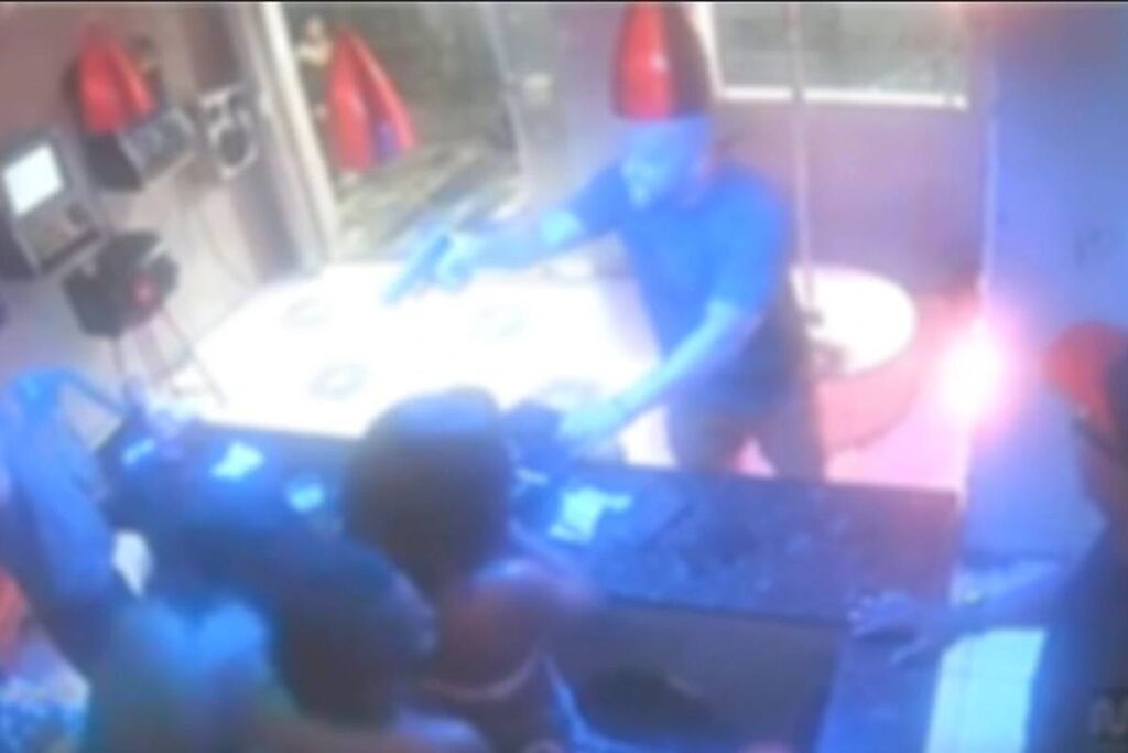 PM Detido por Assalto em Estabelecimento Adulto na Vila Mimosa, Rio de Janeiro