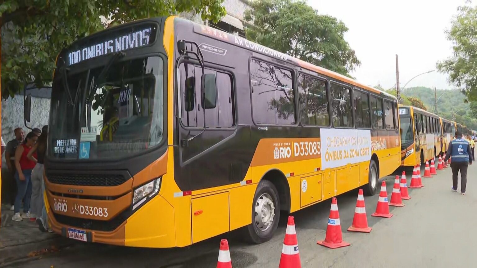 Renovação do Transporte Público: Prefeitura do Rio Entrega Novos Ônibus na Zona Oeste Renovação do Transporte Público: Prefeitura do Rio Entrega Novos Ônibus na Zona Oeste