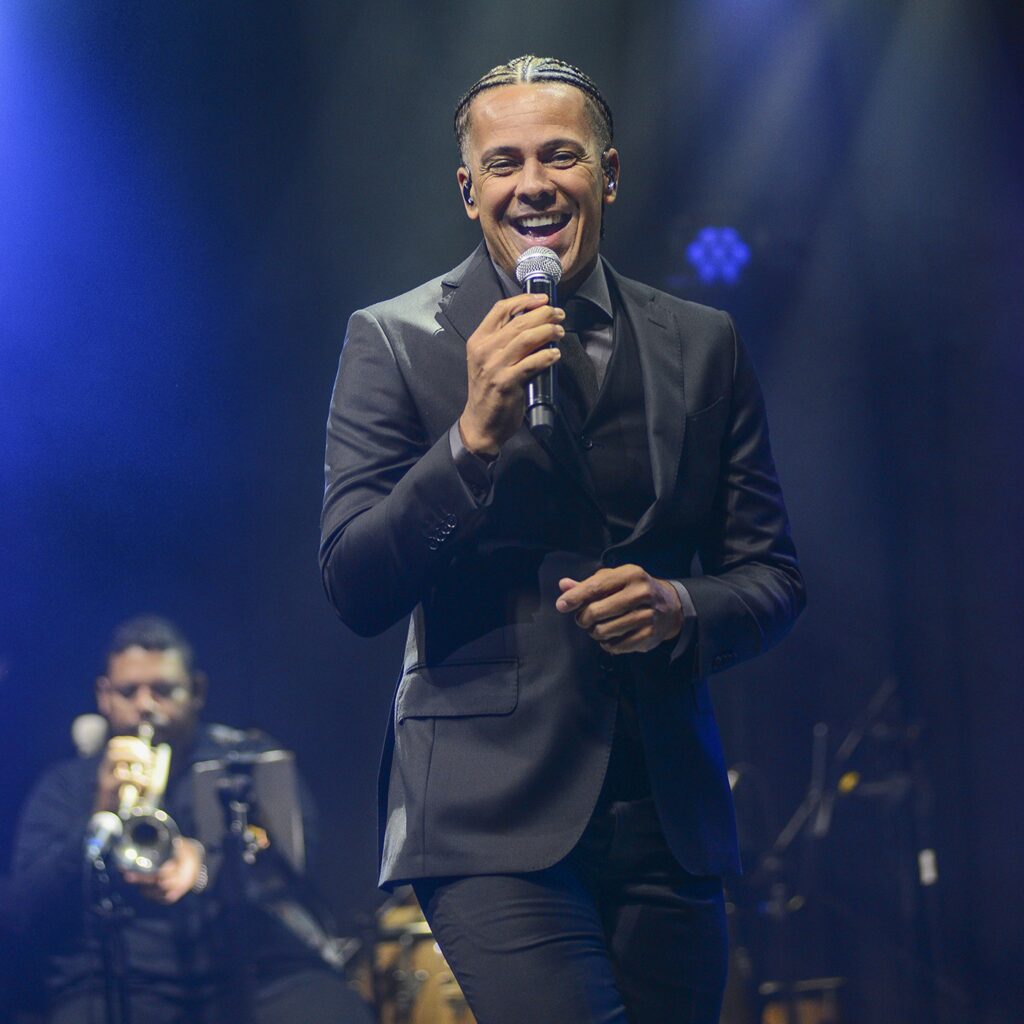 Réveillon no Parque Oeste: Leandro Sapucahy e Batuke 021 Entre as Atrações Imperdíveis Réveillon no Parque Oeste: Leandro Sapucahy e Batuke 021 Entre as Atrações Imperdíveis