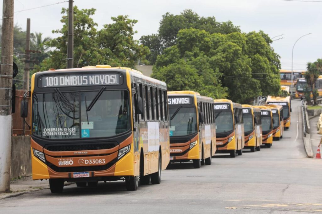 Rio de Janeiro: 100 Novos Ônibus Modernos Chegam à Zona Oeste para Melhorar Transporte