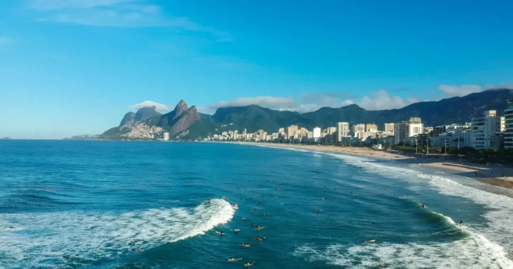 Alerta de Afogamentos no RJ: Metade dos Casos Ocorre entre Janeiro e Março