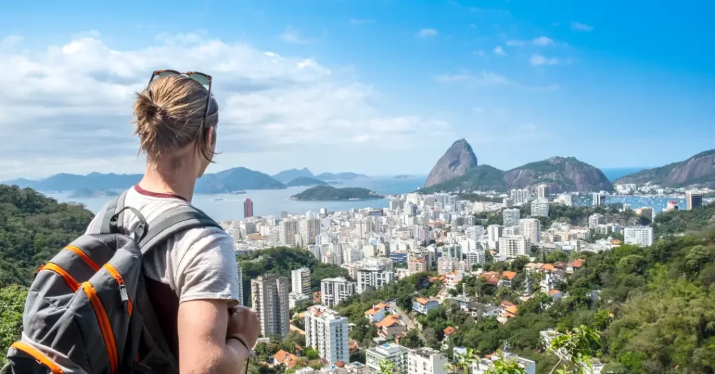 Brasil e Rio de Janeiro alcançam recorde em turismo internacional em 2025