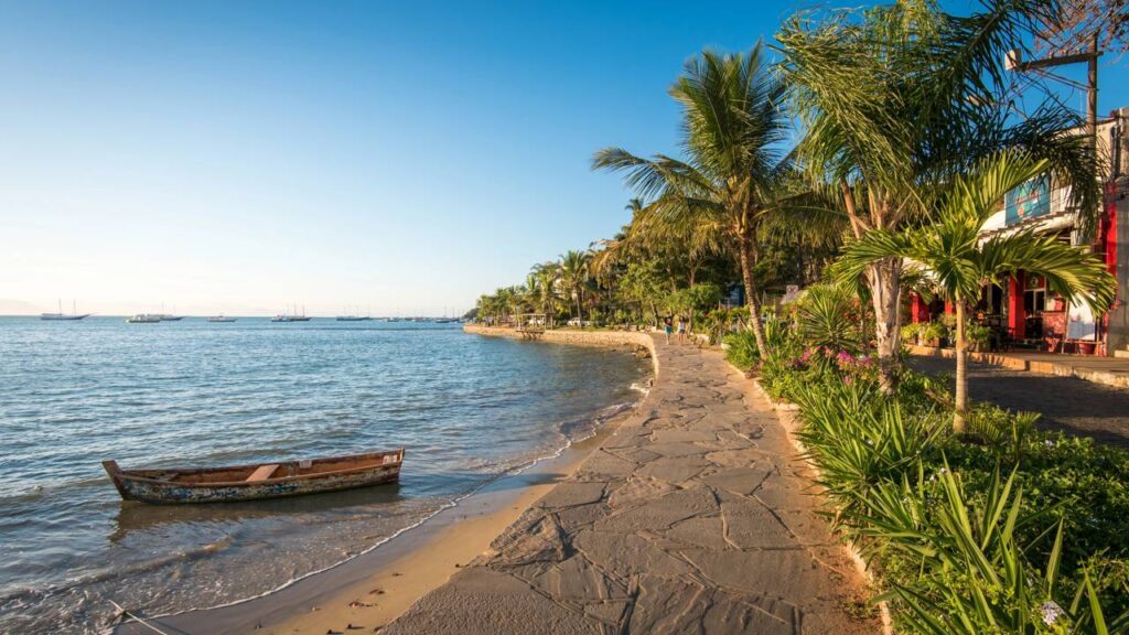 Búzios: De Vila de Pescadores a Destino Turístico Imperdível a Menos de 3 Horas de Niterói