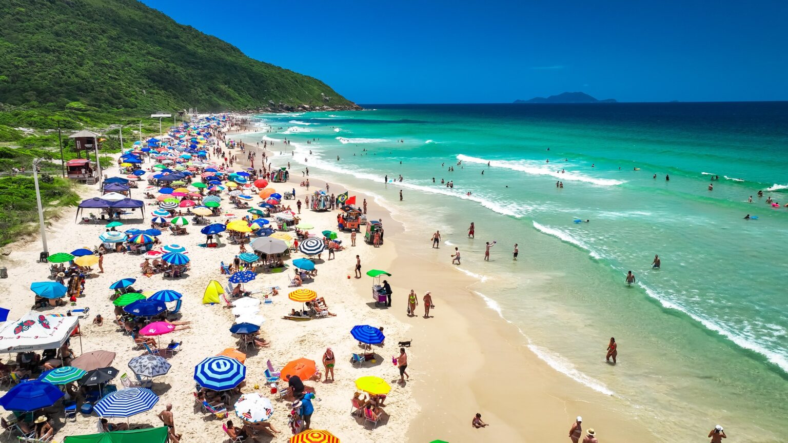 Carnaval 2024: Santa Catarina é Destino Imperdível para Turistas Estrangeiros Carnaval 2024: Santa Catarina é Destino Imperdível para Turistas Estrangeiros