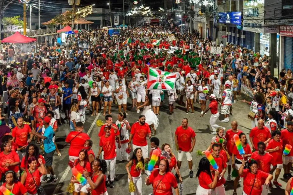 Carnaval 2026: Ensaios de Rua no RJ - Prepare-se para a Festa!