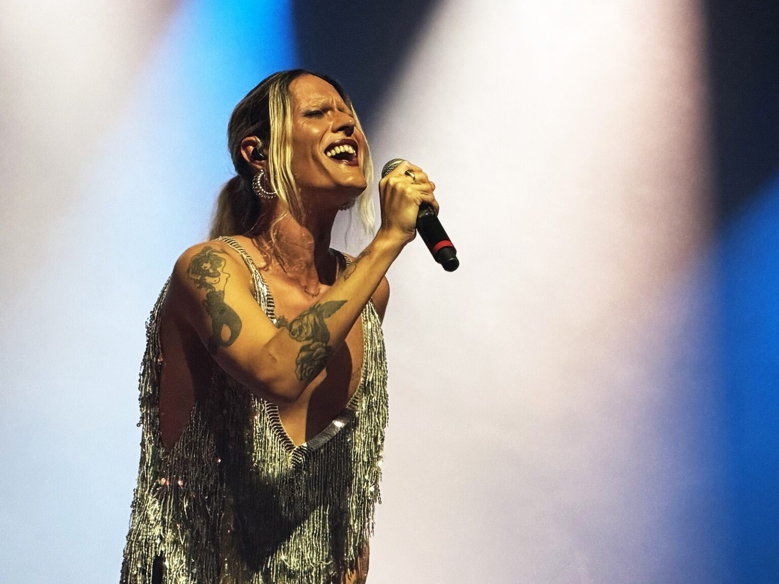 Catto Renasce como Vênus: Show Poderoso de 'Caminhos Selvagens' Encanta o Rio de Janeiro