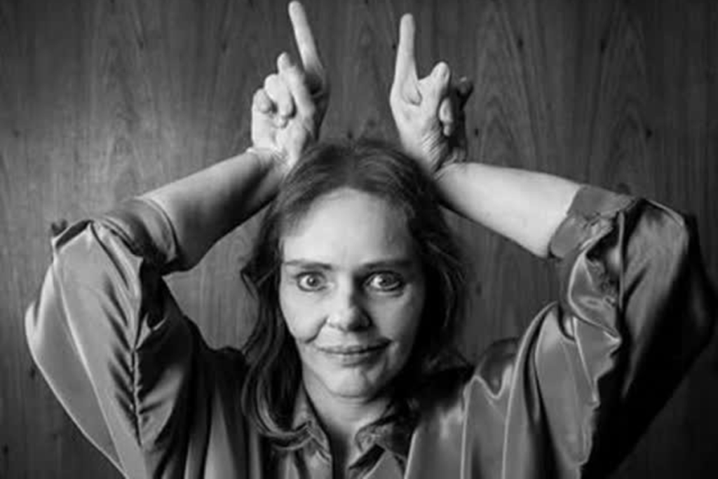 Cida Moreira Presta Homenagem a Angela Ro Ro em Show Memorável no Rio de Janeiro