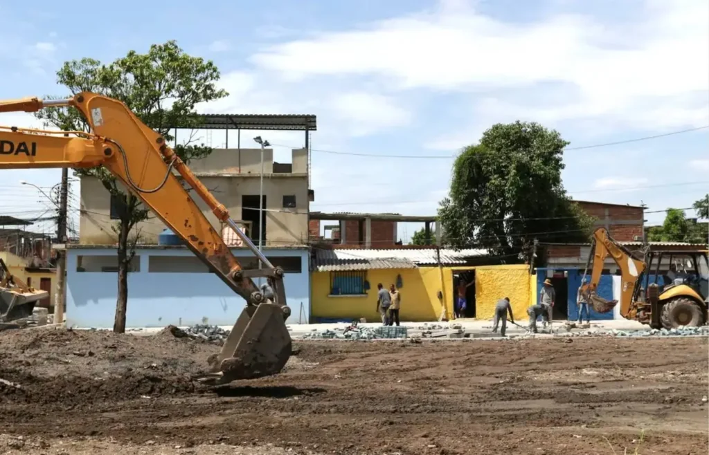 Cidades Bilionárias: A Discrepância Entre Arrecadação e Qualidade dos Serviços Públicos no Brasil