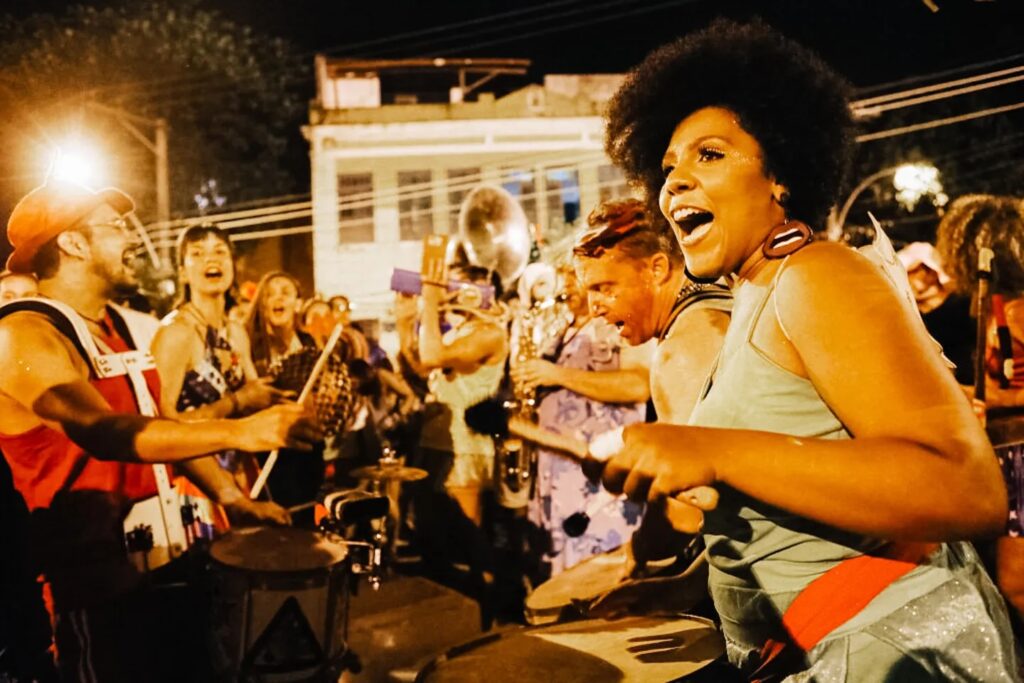 Crescimento de 50% nas buscas do Airbnb para o Carnaval 2026 no Rio de Janeiro