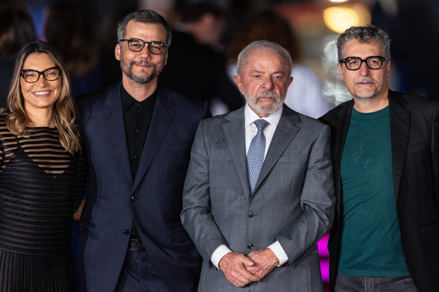 Disputa Cultural: Lula Brilha com ‘O Agente Secreto’ e Supera Bolsonarismo nas Redes Disputa Cultural: Lula Brilha com 'O Agente Secreto' e Supera Bolsonarismo nas Redes