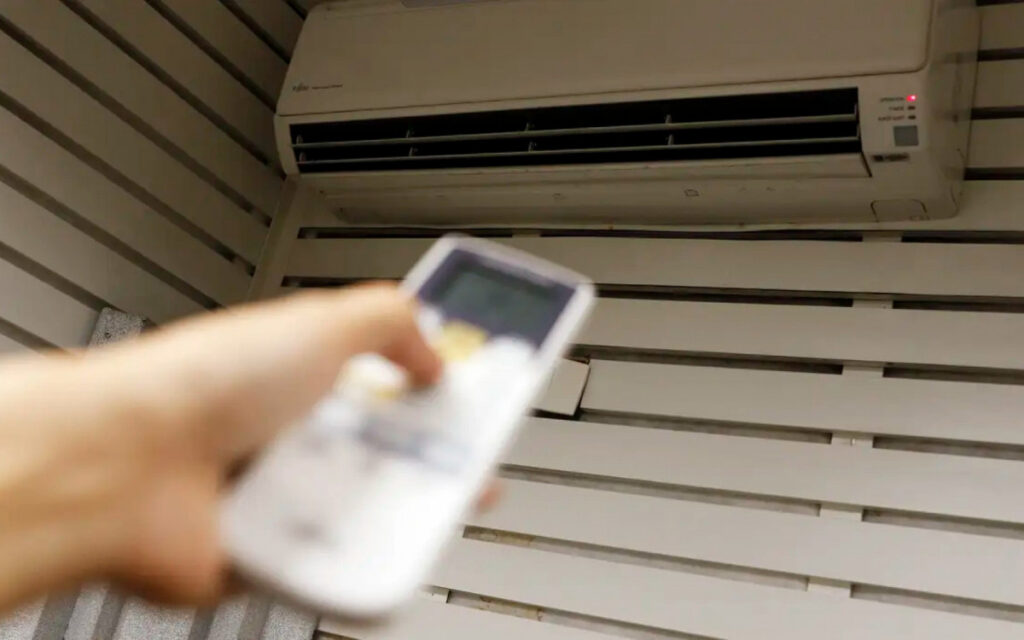 Economia na Conta de Luz: Dicas para Usar Ar-Condicionado Sem Gastar Muito