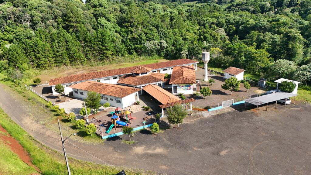 Escola do Rio Tuna Receberá Quadra Poliesportiva Coberta - Avanço Educacional em Francisco Beltrão