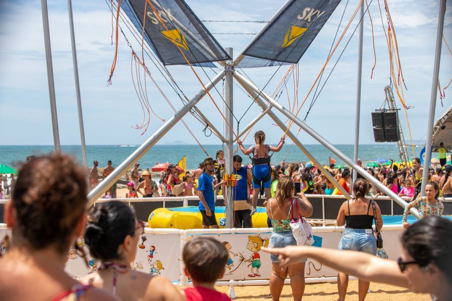 Expectativa Positiva da Secretaria de Turismo para o Sesc Verão 2026 em Rio das Ostras