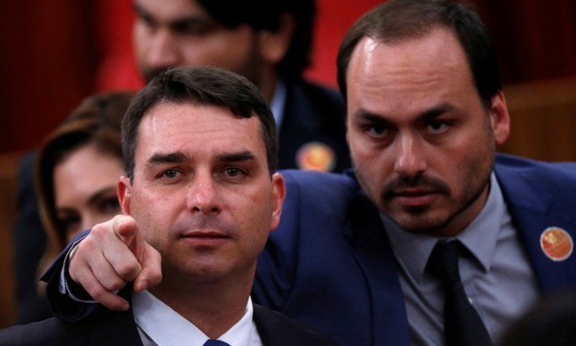 Flávio Bolsonaro Critica Decisão de Moraes sobre Domiciliar a Jair: 'Cheia de Sarcasmos'