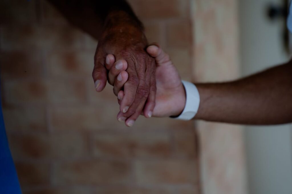 Governo de Goiás Amplia Investimentos em Saúde Mental e Fortalece Rede de Apoio Psicossocial