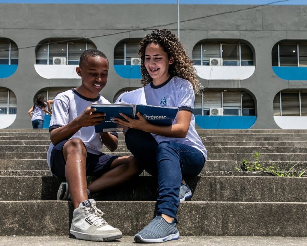 Governo do RJ Expande Rede Estadual com 10 mil Novas Vagas para 2026