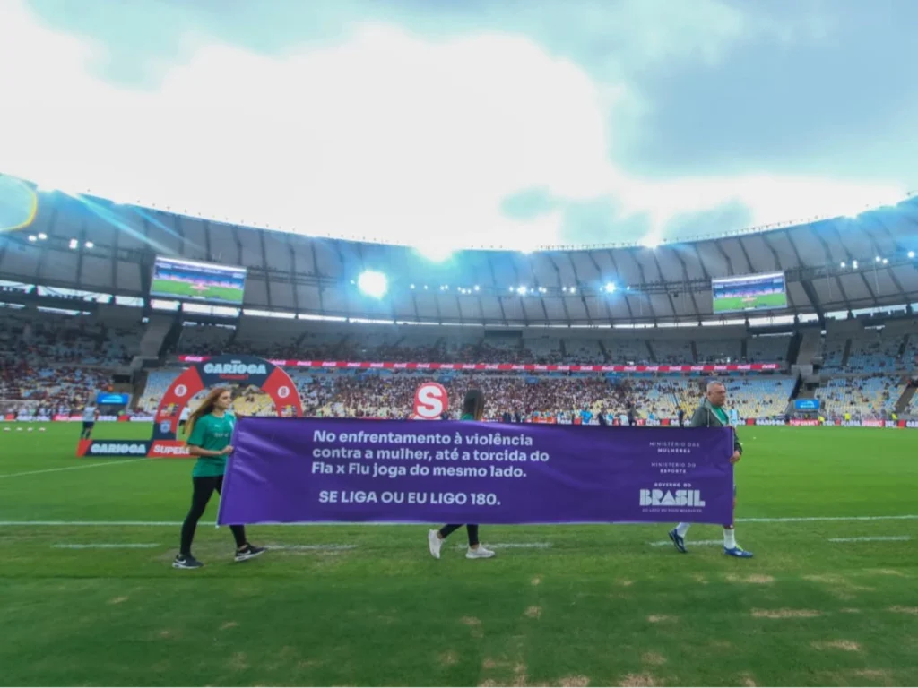 Governo Lança Campanha Contra a Violência à Mulher em Grande Jogo no Rio