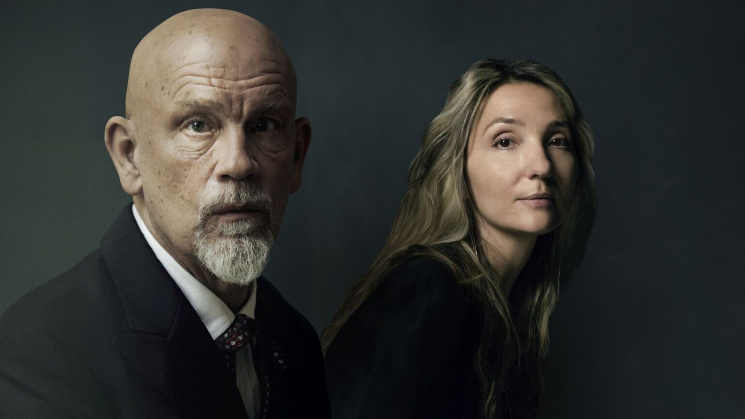 John Malkovich no Brasil: Espetáculo ‘The Infamous Ramirez Hoffman’ Promete Encantar John Malkovich no Brasil: Espetáculo ‘The Infamous Ramirez Hoffman’ Promete Encantar