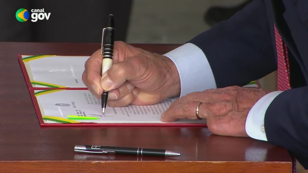 Lula Veta Integralmente Projeto que Reduz Penas de Bolsonaro e Outros Condenados por Atos Golpistas