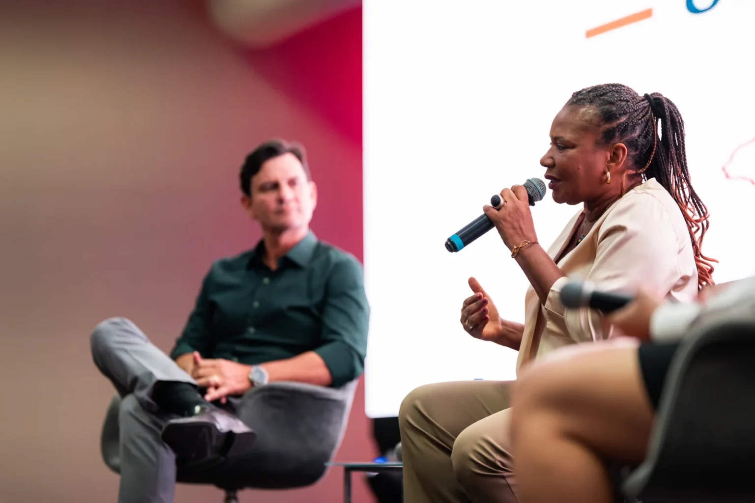 Ministra Margareth Menezes Enfatiza Investimentos em Cultura para Impulsionar a Economia Criativa no