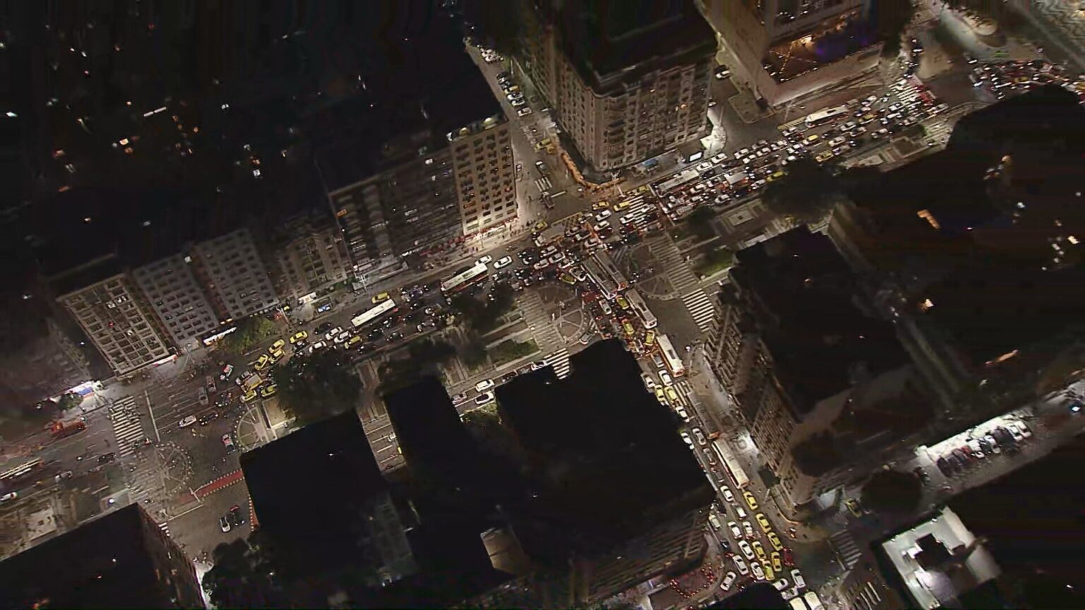 Moradores do Leme Realizam Panelaço Após Longo Apagão de Mais de 30 Horas