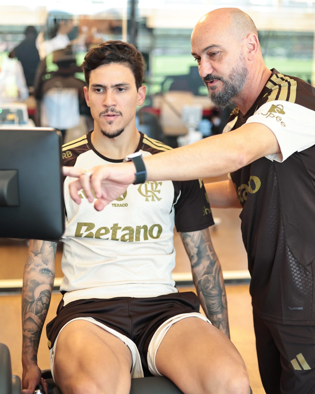 Pedro Retorna ao Flamengo Sem Dores e Exames Aumentam Expectativas para 2026