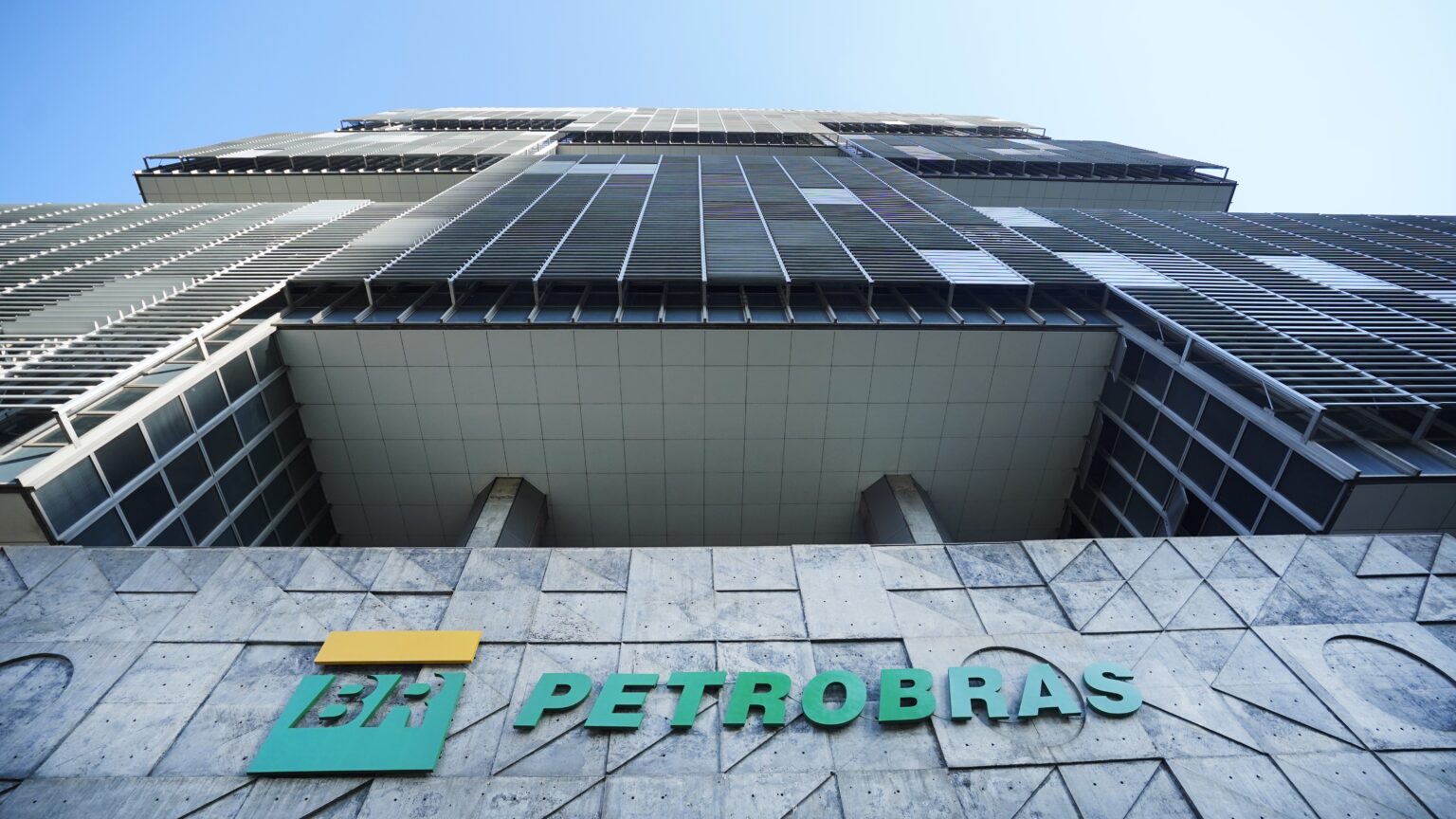 Petrobras Aumenta Reservas de Petróleo e Gás em 2025: Um Marco Importante
