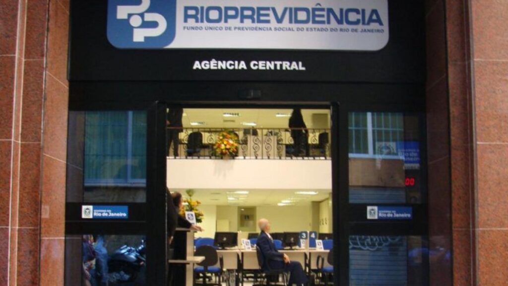 PF Investiga Diretores do Rioprevidência por Irregularidades em Investimentos Bilionários PF Investiga Diretores do Rioprevidência por Irregularidades em Investimentos Bilionários