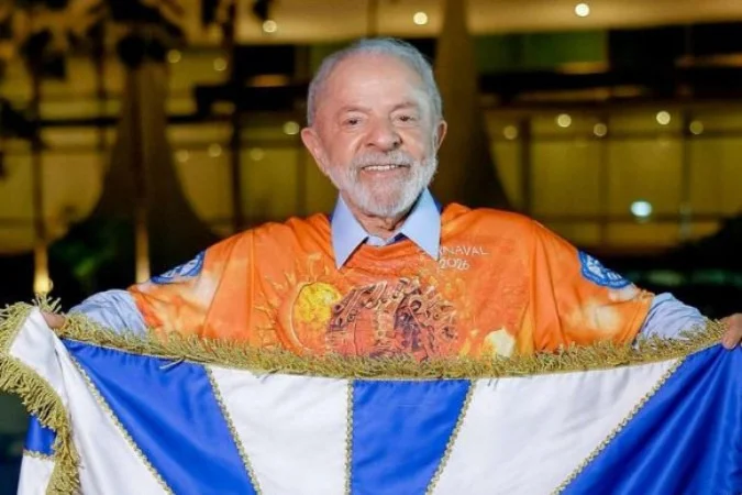 Política e Carnaval: Lula na Sapucaí e o Debate Sobre Financiamento Público