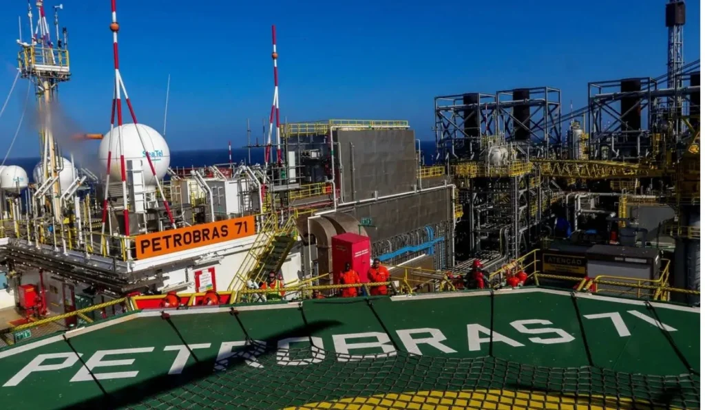 Produção de Petróleo e Gás no Brasil Atinge 4,9 Milhões de Barris em Novembro de 2025 Produção de Petróleo e Gás no Brasil Atinge 4,9 Milhões de Barris em Novembro de 2025