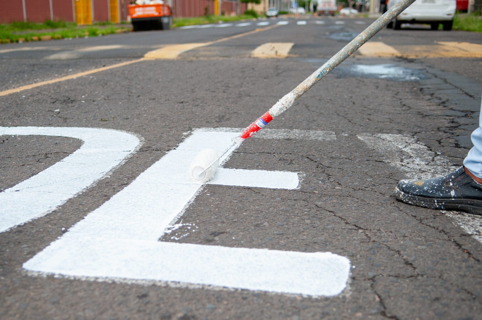 Revitalização da Sinalização Escolar: Canoas Prioriza a Segurança Viária