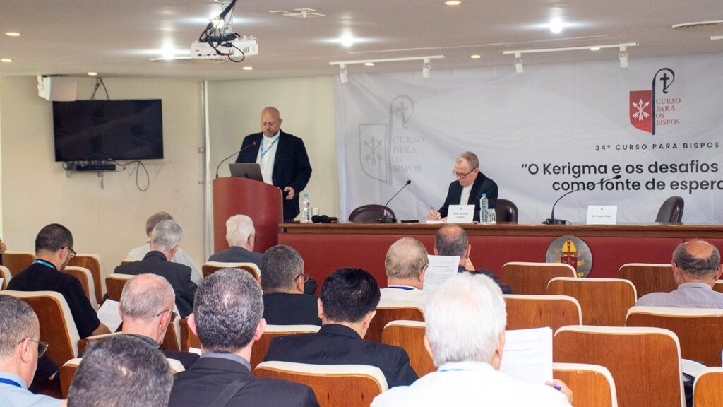 Rio de Janeiro: 35º Curso para Bispos Aborda a Transmissão da Fé em Tempos de Mudança Rio de Janeiro: 35º Curso para Bispos Aborda a Transmissão da Fé em Tempos de Mudança