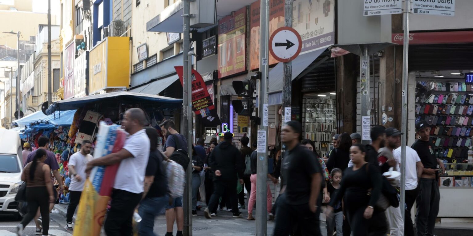 São Paulo Lança Mutirão com 2,5 Mil Vagas de Emprego em Diversas Áreas