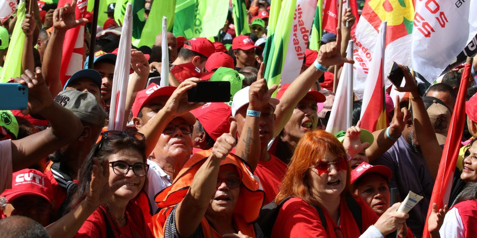 Sindicatos Celebram 90 Anos da Lei do Salário Mínimo e Exigem Reajustes Justos