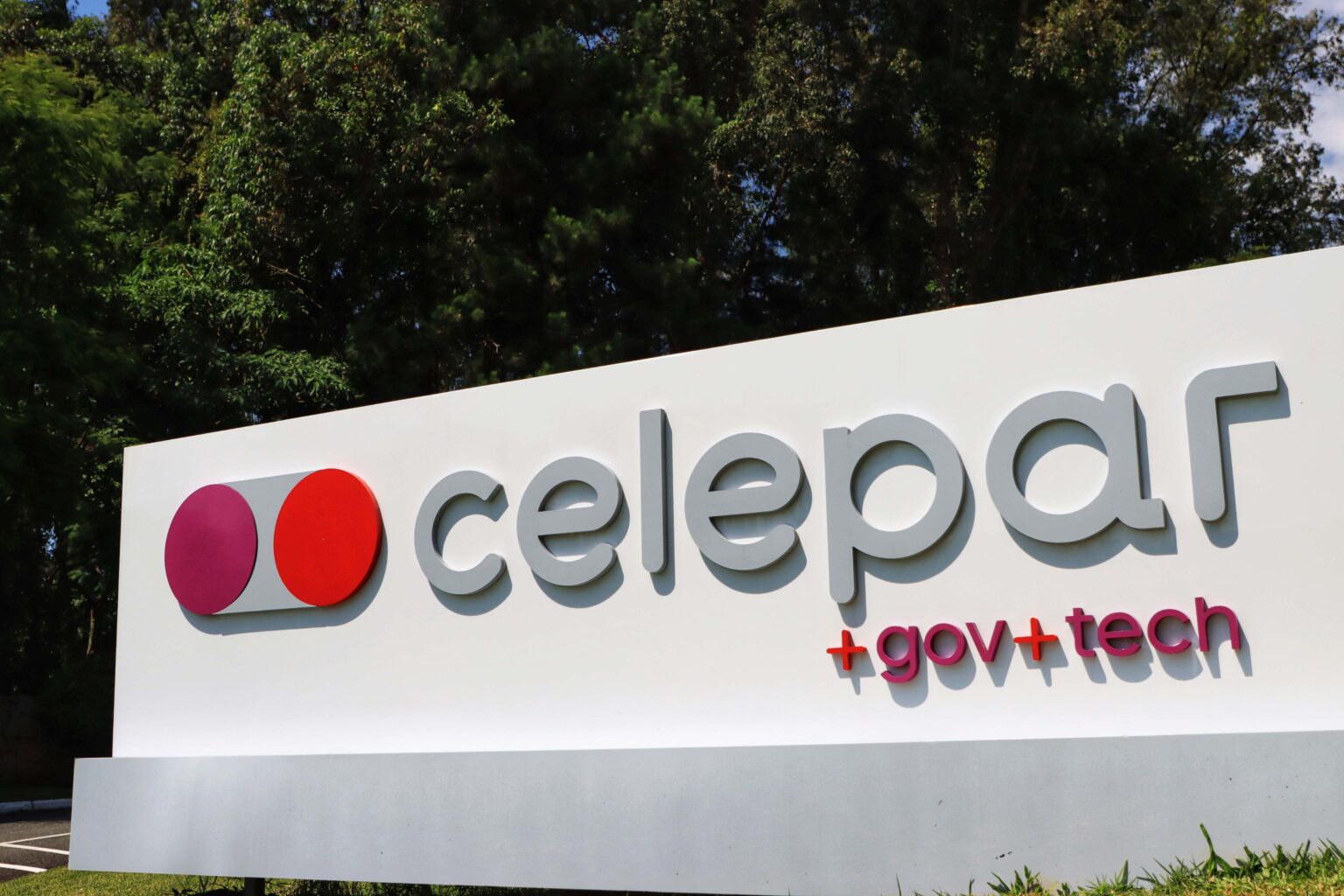 Tribunal de Contas do Paraná Aprova Privatização da Celepar: Entenda o Processo