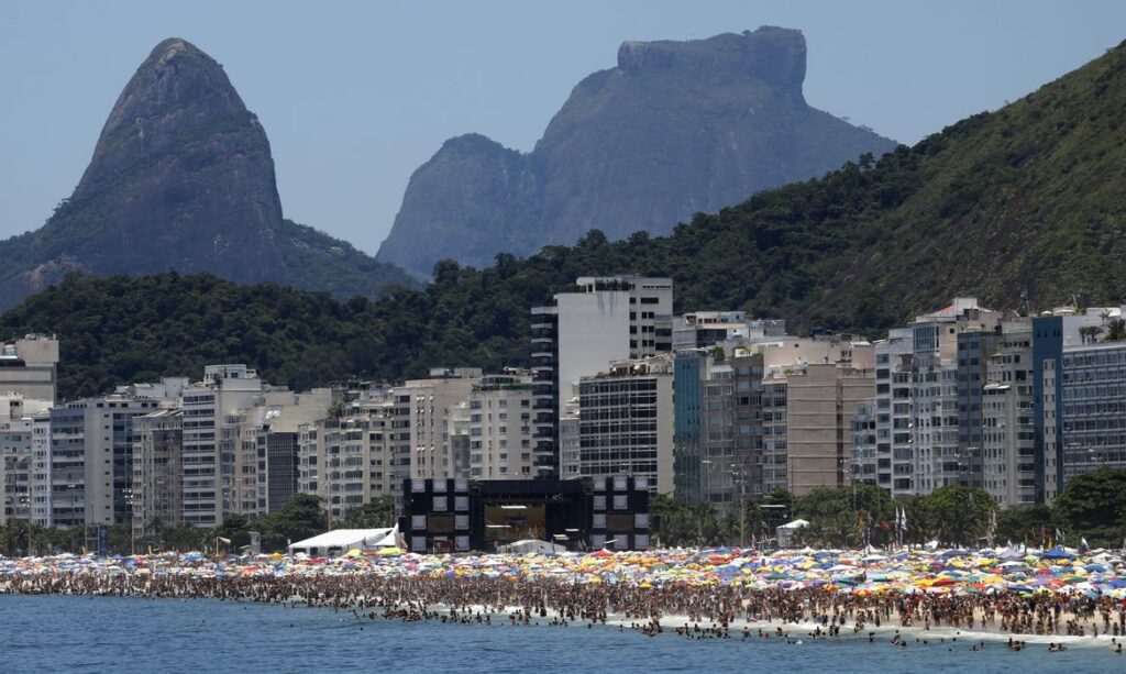 Turismo no Rio de Janeiro deve injetar R$ 12,8 bilhões neste verão
