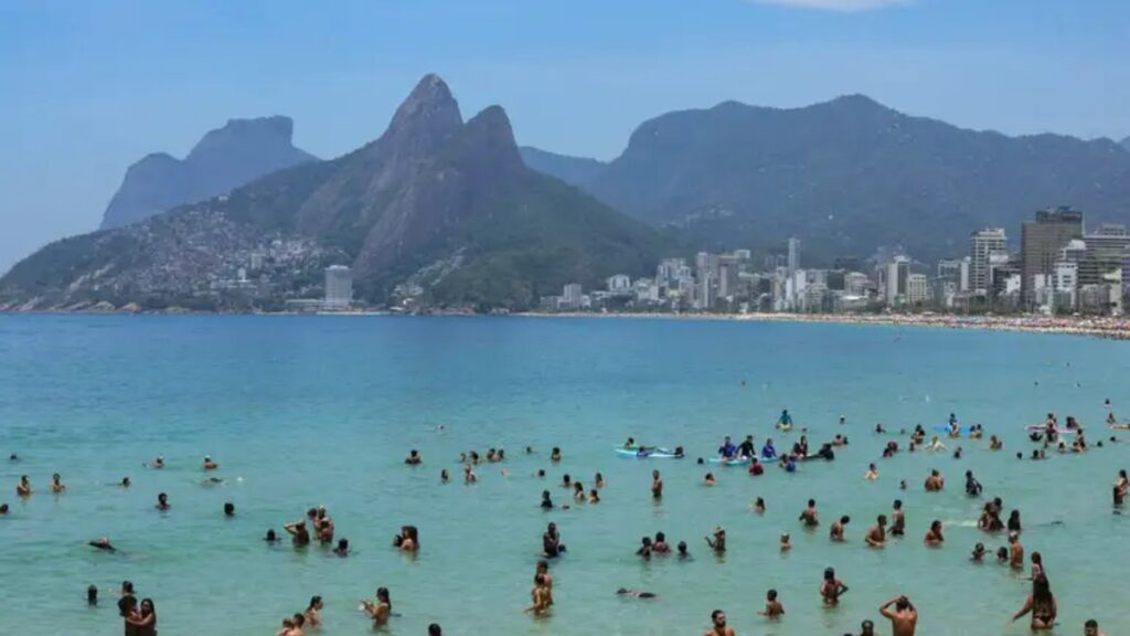 Verão Carioca: Expectativa de 5,7 milhões de Turistas e R$ 12 Bilhões na Economia